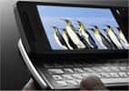 Avec son vrai clavier, le XPeria X1 est plutôt destiné à l'utilisation d'Internet. © Sony-Ericsson