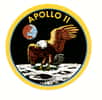 Le sigle (patch en anglais) de la mission Apollo 11. L'aigle (symbole des Etats-Unis et nom de baptême du LM, Eagle) apporte sur la Lune un rameau d'olivier, en signe de paix. © Nasa