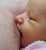 Les défauts de succion des nouveau-nés pourraient être traités par l'ocytocine. © Vermin, Flickr, CC by-nc-sa 3.0