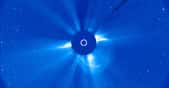 Les chercheurs ont enregistré une violente éjection de masse coronale depuis l’arrière de notre Soleil. © SOHO, Nasa, ESA