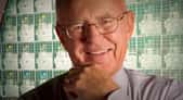 En 1965, Gordon Moore élaborait sa théorie sur le taux de croissance des circuits intégrés qui allait donner naissance à la fameuse « loi » portant son nom. Trois ans plus, il cofondait Intel avec Robert Noyce et Andrew Grove. © Intel 