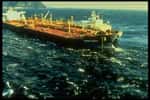 L'Exxon Valdez, à l'origine de l'une des pires marées noires de l'histoire(Crédits : NOAA)