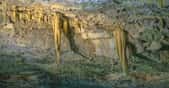 Des chercheurs du Massachusetts Institute of Technology (MIT, États-Unis) ont analysé des spéléothèmes de grottes au Canada pour confirmer que le permafrost est plus stable depuis 400.000 ans que par le passé. © Photo Feats, Adobe Stock