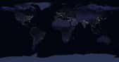 Cette image de la Nasa montre l’aspect de notre Terre, la nuit. Les images utilisées pour construire cette représentation datent de 2016. © Nasa Earth Observatory