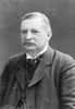 Johannes Rydberg (1854-1919) était à l'origine un mathématicien suédois converti à la physique mathématique. On lui doit la découverte de la célèbre formule de Rydberg (ou de Rydberg-Ritz) utilisée en physique atomique pour déterminer le spectre complet de la lumière émise par l'atome d'hydrogène. © AIP Emilio Segre Visual Archives, W.-F. Meggers 