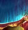 L’île Holbox et la lagune de Yalahau, à l’extrémité nord-est de la péninsule du Yucatan, au Mexique, sont au cœur de cette image réalisée par le satellite Kompsat 2. © Kari
