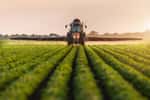 Les agriculteurs sont en première ligne en matière d’exposition aux pesticides. © Dusan Kostic, Adobe Stock