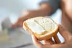 La FAO prévoit une hausse de 19 % de la consommation mondiale de beurre à l'horizon 2026. © Freepik