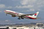 Le Boeing 777 de Malaysia Airlines un an avant sa disparition toujours mystérieuse dans le sud de l'océan Indien, avec 227 passagers et 12 membres d'équipage à son bord. © Paul Rowbotham, Wikimedia Commons, CC By-SA 2.0