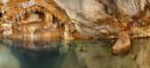 La grotte Cosquer a été découverte en 1985 par le plongeur professionnel Henri Cosquer. © Michel Olive, MCC DRAC/SRA Paca