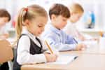En mathématiques, l'écart genré apparaît quatre mois après le début de l'école primaire. © Viacheslav Yakobchuk, Adobe Stock