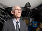 Ed Stone, ancien directeur du JPL et responsable scientifique du projet Voyager, est décédé le 9 juin 2024. Ami, mentor et collègue de nombreuses personnes, il était connu pour son leadership direct et son engagement à communiquer avec le public. © NASA/JPL-Caltech