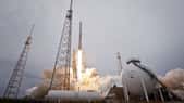 Le prochain lancement du Falcon 9 ne devrait pas avoir lieu avant le courant du mois de novembre. Ici, le lancement d'une capsule Dragon à destination de l'ISS. © SpaceX
