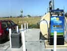 Une pompe à biodiesel fournissant du gasoil contenant 99,9 % de biocarburant (B99.9). Cette teneur nécessite des modifications sur les moteurs Diesel. © ellyjonez, cc by 2.0