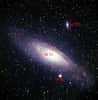 Avec M 110, M 32 est la deuxième galaxie satellite de M 31, la grande galaxie d'Andromède. Crédit L. Hermansson et J. Warell