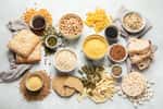 Raffinés ou non raffinés : telle est la vraie question pour connaître l’impact des glucides sur la santé et le vieillissement. © bit24, Adobe Stock