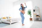L'exercice physique, quel qu'il soit (danse, marche rapide, rapports sexuels), favorise-t-il le déclenchement de l’accouchement ? © Roman-Samborskyi, Shutterstock