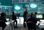 La guerre hybride combine actions militaires, cyberattaques, propagande et ingérence politique, rendant floue la frontière entre guerre et paix. © DC Studio, Adobe Stock