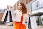 Le shopping est-il un plaisir éphémère ou vraie thérapie ? La science semble pouvoir y répondre. © maxbelchenko, Shutterstock.com