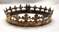Cette couronne médiévale faisait partie des trésors royaux cachés et retrouvés dans la cathédrale. © Aisté Karpytè, Archidiocèse de Vilnius