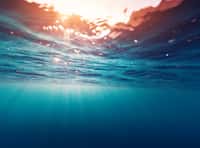 L'océan mondial est mis en mouvement par l'énergie qu'il reçoit du Soleil et par les échanges de chaleur et d'eau avec l'atmosphère. © Dudarev Mikhail, Fotolia
