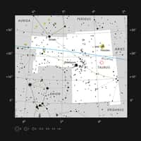 Cette carte indique la localisation de l'étrange système binaire V471 Tauri (dans le cercle rouge). L'ensemble des étoiles visibles à l'œil nu dans un ciel sombre y figure. L'objet lui-même peut être facilement observé au moyen d'un petit télescope. Il apparaît alors sous l'aspect d'une étoile unique, de faible luminosité. V471 Tauri se situe en périphérie de l'amas brillant des Hyades. © ESO, IAU and Sky &amp; Telescope