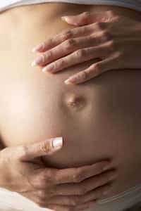 C’est avant la grossesse qu’il est conseillé de faire un régime amaigrissant, pour éviter que le fœtus ne pâtisse du surpoids de sa mère. © Phovoir