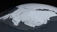 Voici le plus grand désert du monde : l’Antarctique. Bien qu’il soit recouvert de glace, c’est un des endroits les plus secs au monde. © Nasa, Goddard Space Flight Center