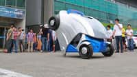 Repliée, la voiture électrique Armadillo-T ne mesure que 1,65 m de long. La preuve en image. © Kaist
