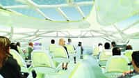 Airbus planche sur l'avion du futur côté passagers et avait déjà présenté des concepts futuristes. On voit ici un toit transparent permettant d'admirer le ciel. Les techniques à mettre en œuvre sont sûrement complexes, et surtout encore inexistantes... Le casque à réalité virtuelle est plus simple et lui existe déjà. © Airbus, all rights reserved