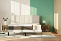 Chambre avec lit et matelas © Emma Matelas