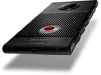 Le Red Hydrogen One a la particularité de disposer d'un écran dit « holographique ». Il donne l'illusion optique de la 3D sans nécessiter de lunettes. Les vidéos en 3D peuvent être réalisées à partir de l'appareil photo à double capteur situé à l'avant ou à l'arrière du mobile. © RED