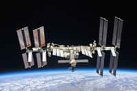 La Station spatiale internationale (ISS) dans sa configuration actuelle. Cette photo a été acquise en octobre 2018 par l'équipage d'Expedition 56, après son départ du complexe orbital pour retourner sur Terre. © Nasa