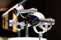 Des prototypes du casque « projet Moohan » exposés lors du MWC 2025. © Samsung