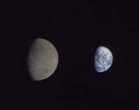 Le couple Terre-Lune photographié par le vaisseau Orion le 28 novembre 2022. © Nasa