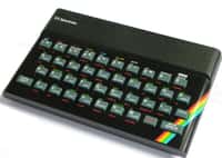 Si vous avez un ordinateur devant vous pour lire cet article, c’est en grande partie grâce au génie de Clive Sinclair. © Bill Bertam, Wikipedia