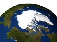 La calotte arctique à son minimum de 2005. Crédit Nasa