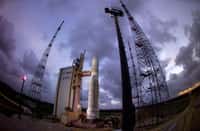 Ariane 5 est le seul lanceur opérationnel disponible sur le marché commercial capable de lancer deux charges utiles simultanément.  Crédits Esa / Cnes / Arianespace - Service optique CSG 