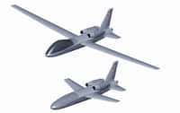 Deux UAV biréacteurs étudiés chez EADS. Avec ses grandes ailes de planeur, l'Advanced-UAV est prévu pour un long rayon d'action. © EADS