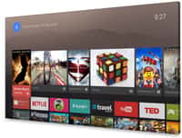 Google promeut son Android TV pour relier un téléviseur à Internet et, surtout, à ses catalogues de films et de jeux. Sony et Sharp promettent des matériels (décodeurs et téléviseurs) en 2015. © Google