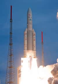 Les ministres chargés de l'espace des États membres de l'Agence se réuniront en fin d’année pour décider de l’avenir d’Ariane 5 et de son remplacement par une nouvelle génération de lanceur. La seule certitude que l’on a est que le choix du nom de ce futur lanceur sera donné au pays européen qui contribuera le plus à son programme... © 2011 Esa/Cnes/Arianespace/Photo Optique Video CSG
transitoire