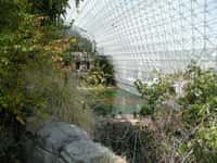 Une vue de Biosphere 2, un projet pour préparer la colonisation du Système solaire. © Colin Marquardt