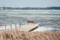 Les lacs qui arrêtent de geler en hiver : de lourdes conséquences écologiques et économiques. Lac gelé © Noxi, Flickr