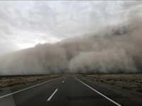 Une tempête de sable a englouti plusieurs villes de la province de Chubut en Argentine. © LaOtraFenix, Twitter