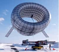 L'éolien pourrait égaler le pétrole, le charbon, le gaz et le nucléaire réunis aux États-Unis en 2050, selon l'étude du NREL. Comme en témoigne sa croissance ces dernières années, l'énergie éolienne pourrait donc s'envoler au sens figuré, mais aussi au sens propre, à l'image de l'Airborne Wind Turbine, du Massachusetts Institute of Technology (MIT) et de l’université de Harvard. © Altaeros Energies