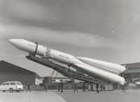 Le lanceur Vostok se montre pour la première fois à l'étranger : au Salon du Bourget en 1967. © Air & Cosmos, 1967