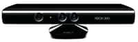 Le boîtier Kinect, avec sa caméra, son détecteur infrarouge et ses microphones, voit et entend ce qui se passe autour de lui. Ses logiciels repèrent les êtres humains et peuvent reconnaître les visages. © Microsoft