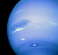 Photographie d'une tempête sur Neptune 24 août 1989 envoyée par Voyageur 2. Crédit : Nasa