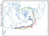 Simulation de la trajectoire du panache radioactif par la NOAA du 12 mars à 12 h TU au 21 mars à 6 h 00 TU. Commentaire de la Criirad : « Trois trajectoires sont considérées en fonction de l’altitude de départ des radionucléides : en vert notamment la trajectoire des particules radioactives émises à
50 mètres de hauteur (en bleu 500 mètres, en rouge 1.000 mètres, assez peu réaliste dans le cas de Fukushima). »