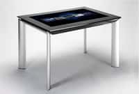 La SUR 40, alias Surface 2, ressemble vraiment à une table. Mais c'est un ordinateur... © Microsoft